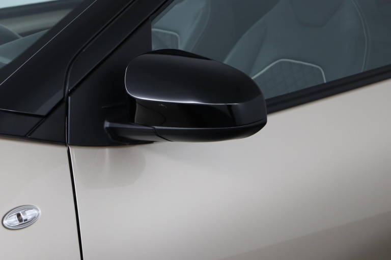 Toyota Aygo X - 1.0 VVT-i MT Premium 36