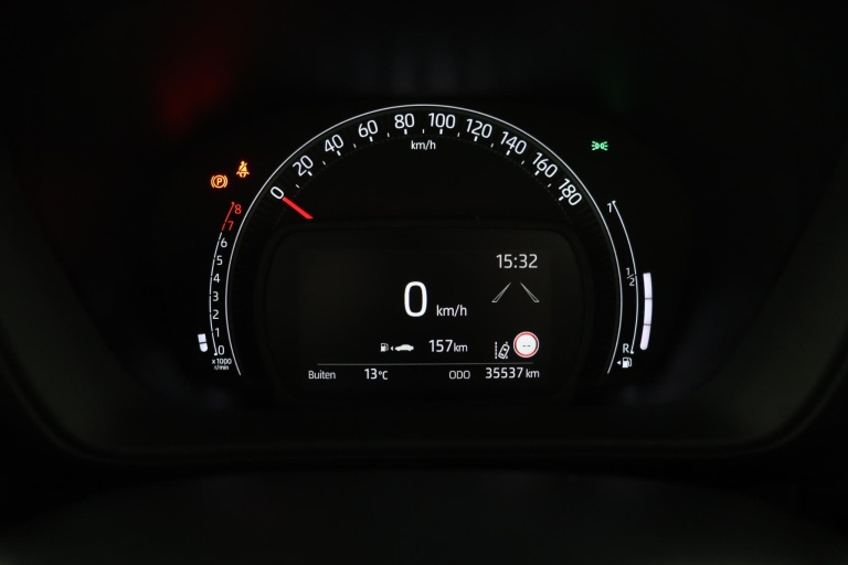 Toyota Aygo X - 1.0 VVT-i MT Premium 6