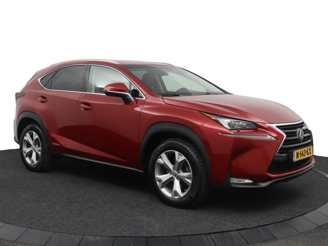 Lexus NX - 300h AWD President Line