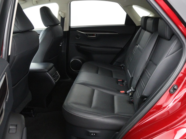 Lexus NX - 300h AWD President Line