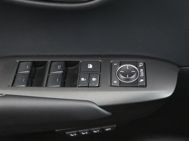 Lexus NX - 300h AWD President Line