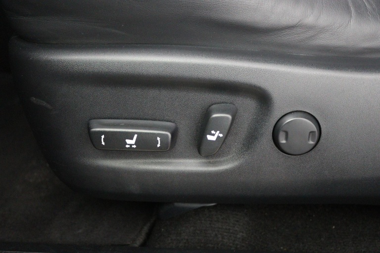 Lexus NX - 300h AWD President Line 39