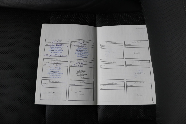 Lexus NX - 300h AWD President Line 42