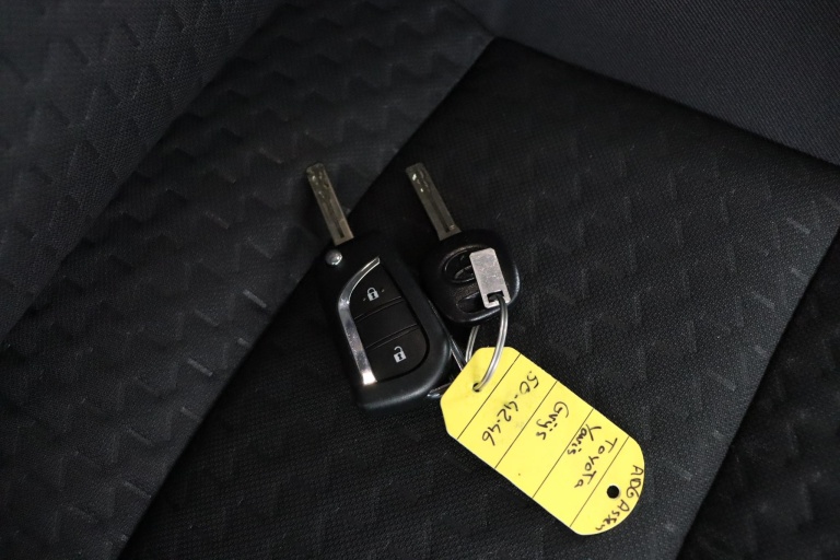 Toyota Yaris Cross - 1.5 Hybrid 115 Active 11