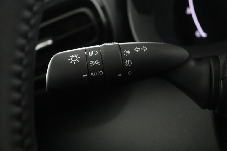 Toyota Yaris Cross - 1.5 Hybrid 115 Active 30