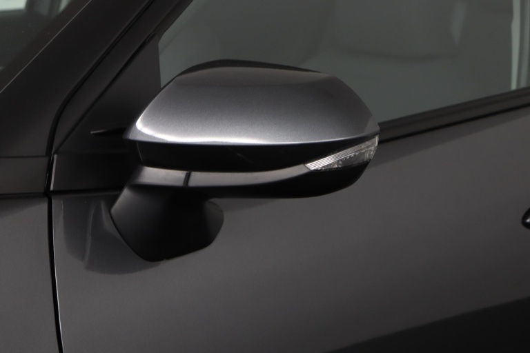 Toyota Yaris Cross - 1.5 Hybrid 115 Active 36