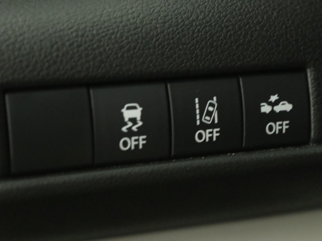 Suzuki Swift - 1.2 Style Smart Hybrid