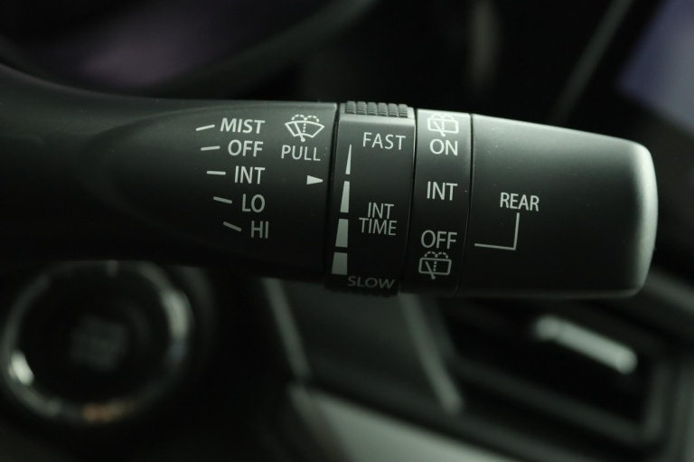 Suzuki Swift - 1.2 Style Smart Hybrid 33