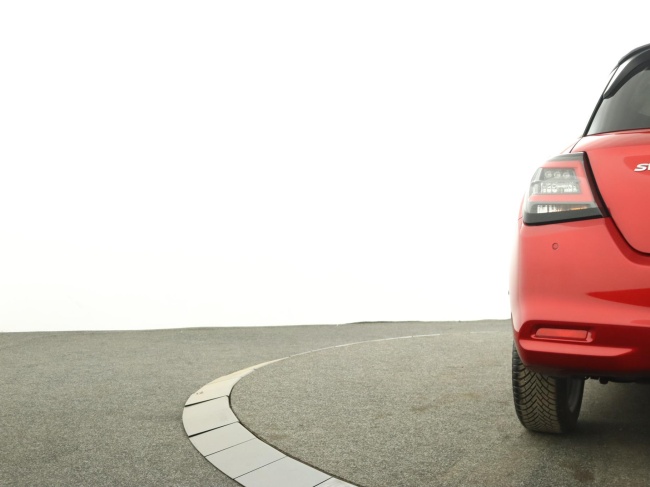 Suzuki Swift - 1.2 Style Smart Hybrid