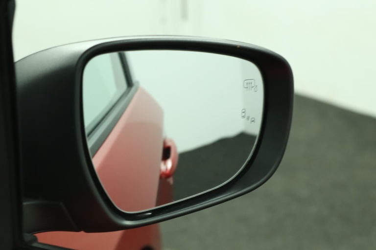 Suzuki Swift - 1.2 Style Smart Hybrid 43