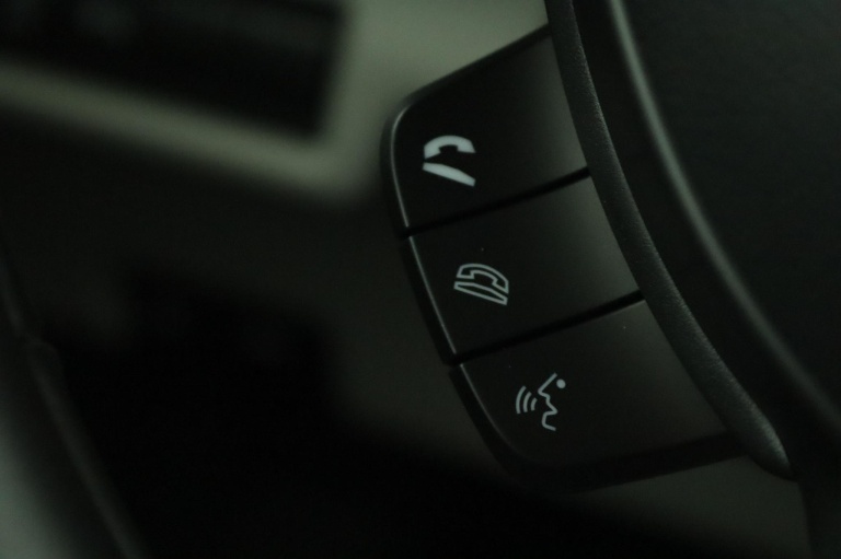 Suzuki Swift - 1.2 Style Smart Hybrid 46