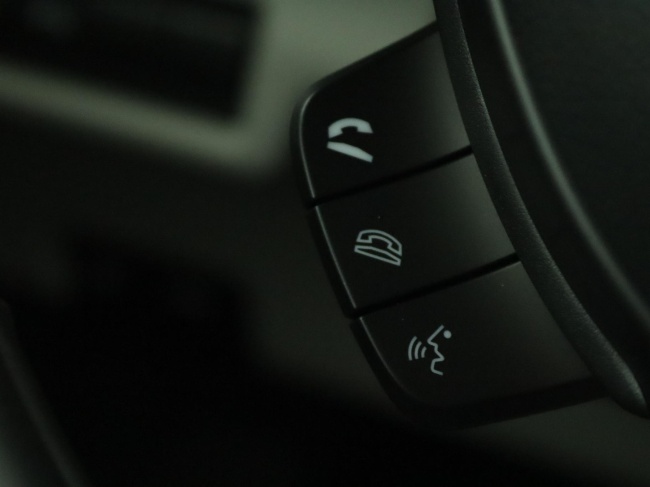 Suzuki Swift - 1.2 Style Smart Hybrid