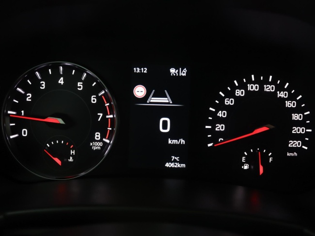 Suzuki Swift - 1.2 Style Smart Hybrid