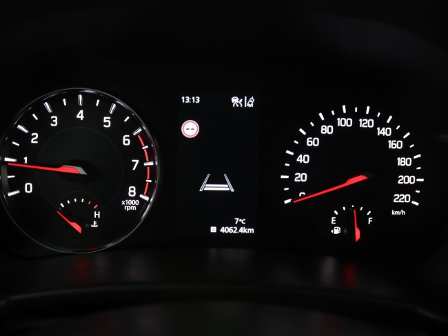 Suzuki Swift - 1.2 Style Smart Hybrid