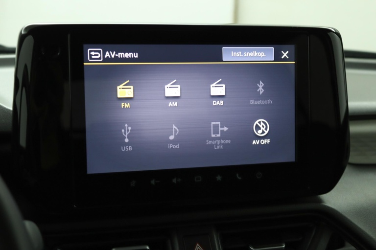 Suzuki Swift - 1.2 Style Smart Hybrid 68