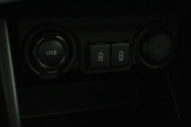 Suzuki Swift - 1.2 Style Smart Hybrid 70