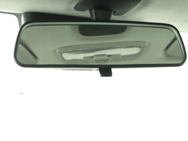 Suzuki Swift - 1.2 Style Smart Hybrid