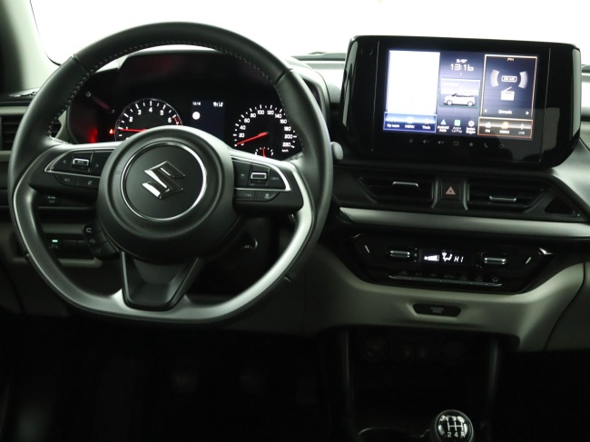 Suzuki Swift - 1.2 Style Smart Hybrid