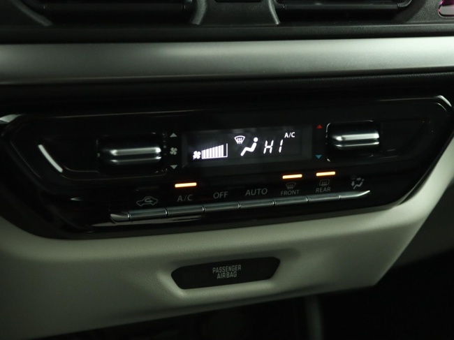 Suzuki Swift - 1.2 Style Smart Hybrid