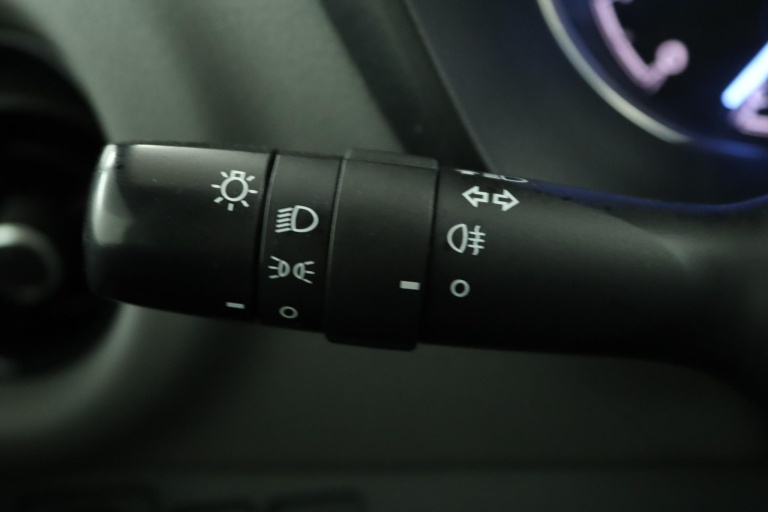 Toyota Yaris - 1.5 VVT-i Active 31