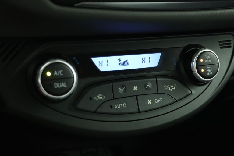 Toyota Yaris - 1.5 VVT-i Active 7