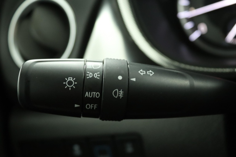 Suzuki Vitara - 1.5 Hybrid Style 32