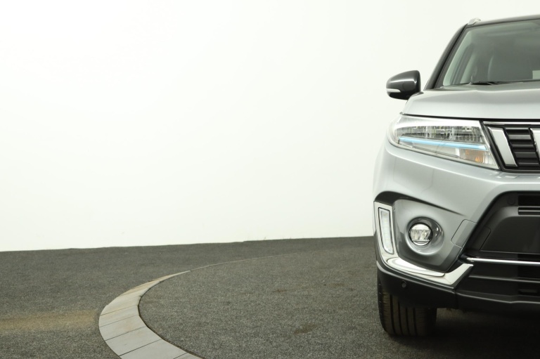 Suzuki Vitara - 1.5 Hybrid Style 36