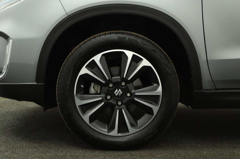 Suzuki Vitara - 1.5 Hybrid Style 38
