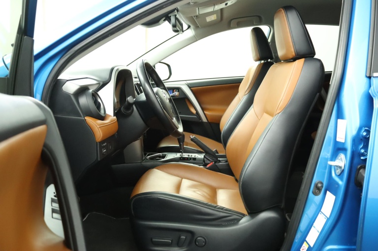 Toyota RAV4 - 2.5 Hybrid AWD Executive Business 17