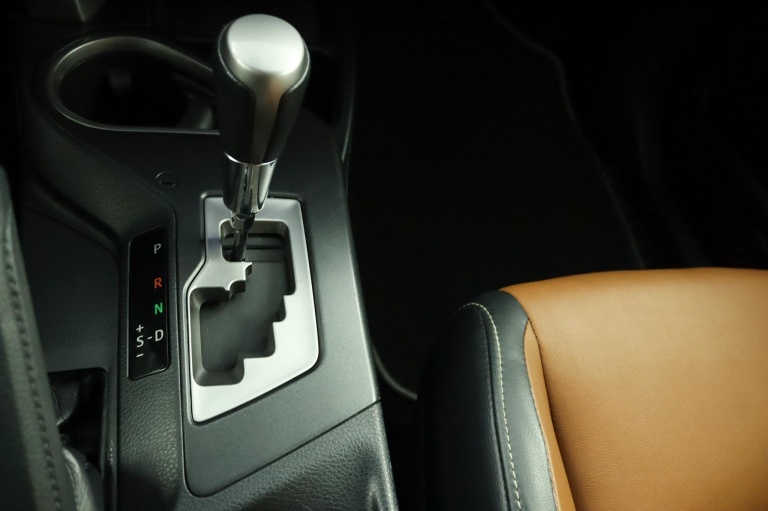 Toyota RAV4 - 2.5 Hybrid AWD Executive Business 27