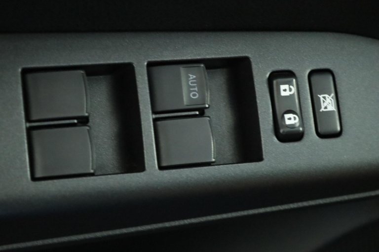 Toyota RAV4 - 2.5 Hybrid AWD Executive Business 29