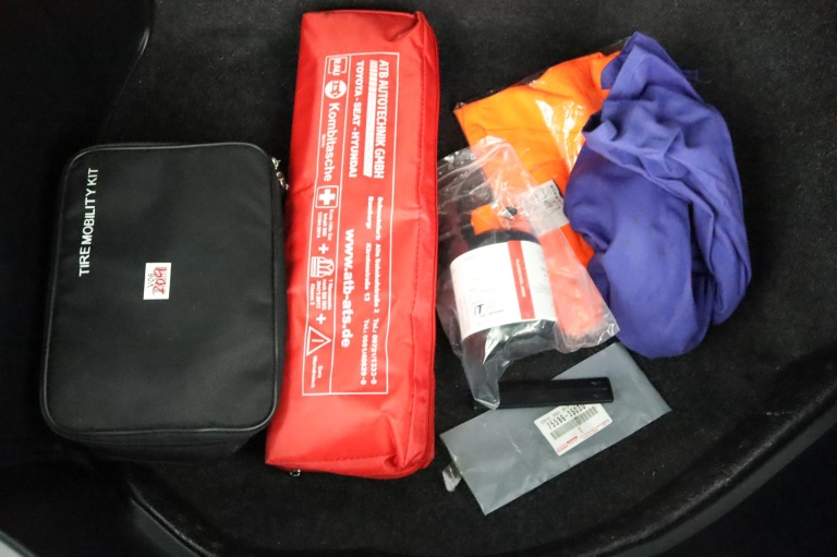 Toyota RAV4 - 2.5 Hybrid AWD Executive Business 34