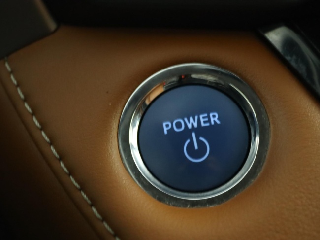 Toyota RAV4 - 2.5 Hybrid AWD Executive Business