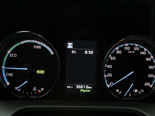 Toyota RAV4 - 2.5 Hybrid AWD Executive Business