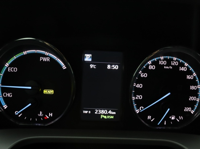 Toyota RAV4 - 2.5 Hybrid AWD Executive Business