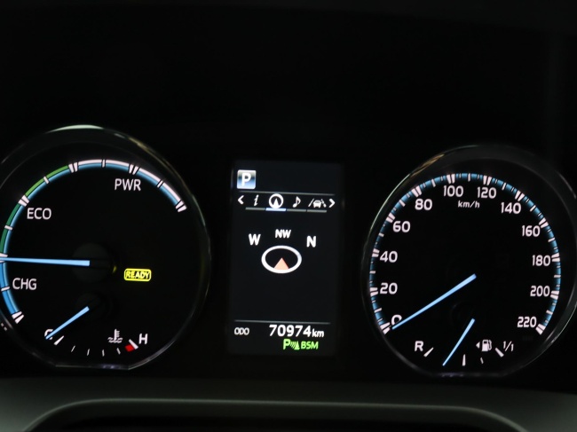 Toyota RAV4 - 2.5 Hybrid AWD Executive Business