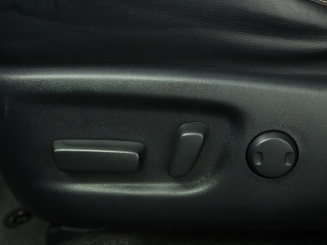 Toyota RAV4 - 2.5 Hybrid AWD Executive Business