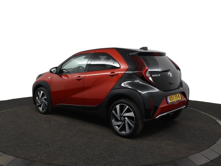 Toyota Aygo X - 1.0 VVT-i S-CVT Envy 12