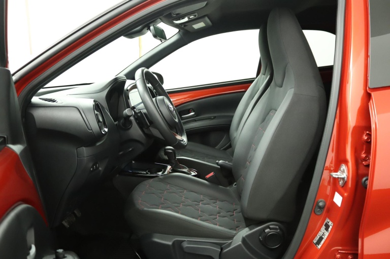 Toyota Aygo X - 1.0 VVT-i S-CVT Envy 17