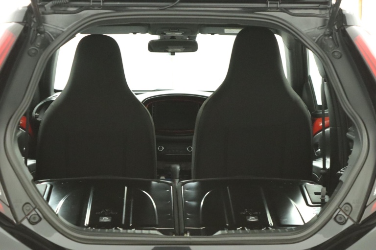 Toyota Aygo X - 1.0 VVT-i S-CVT Envy 26