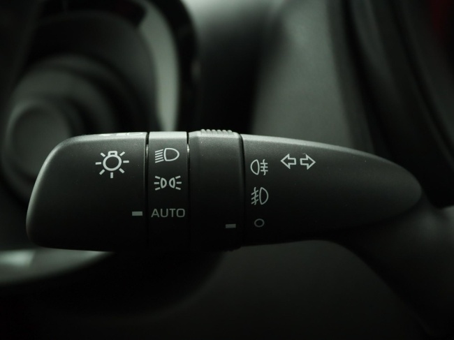 Toyota Aygo X - 1.0 VVT-i S-CVT Envy