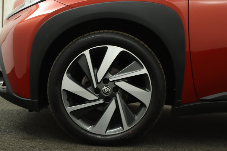 Toyota Aygo X - 1.0 VVT-i S-CVT Envy 38