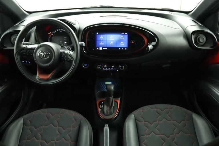 Toyota Aygo X - 1.0 VVT-i S-CVT Envy 4
