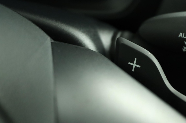 Toyota Aygo X - 1.0 VVT-i S-CVT Envy 44