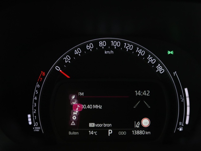 Toyota Aygo X - 1.0 VVT-i S-CVT Envy