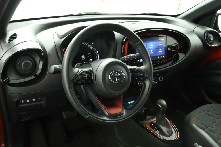 Toyota Aygo X - 1.0 VVT-i S-CVT Envy 62