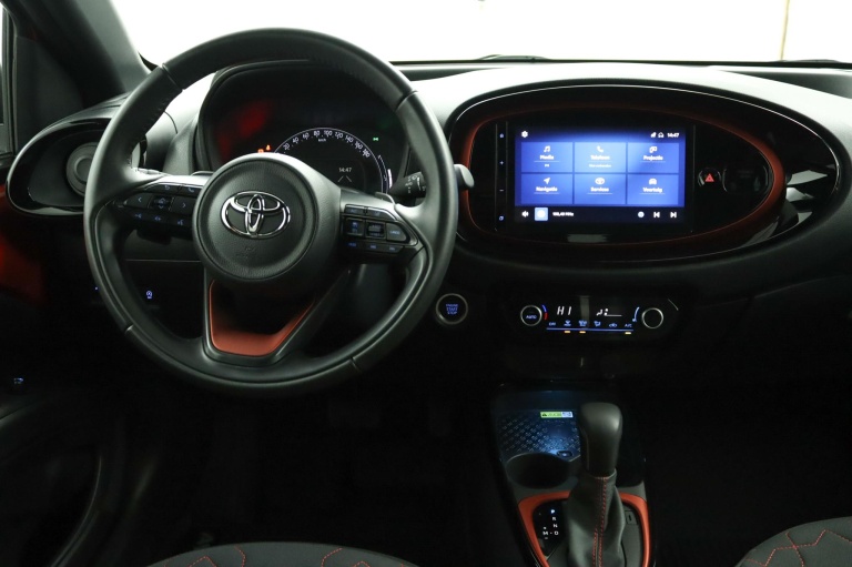 Toyota Aygo X - 1.0 VVT-i S-CVT Envy 64