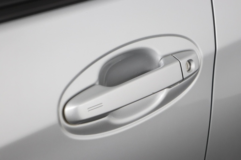 Toyota Yaris - 1.5 Hybrid Dynamic 37