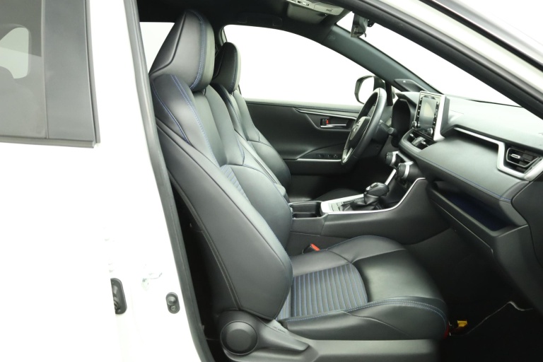 Toyota RAV4 - 2.5 Hybrid Bi-Tone 22