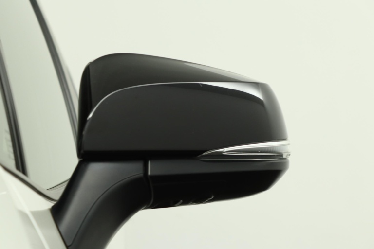 Toyota RAV4 - 2.5 Hybrid Bi-Tone 42